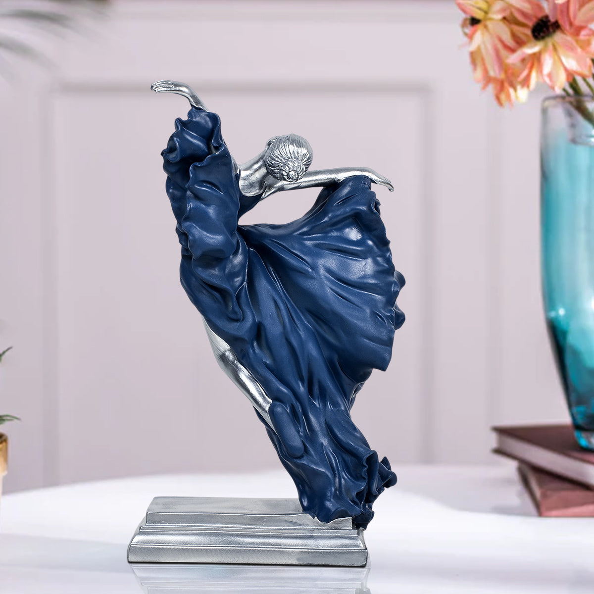 Elegant Dancing Girl Statue Table Decoration Showpiece